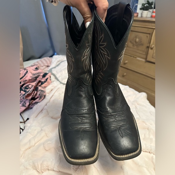 Sold - Picture 3 of 12